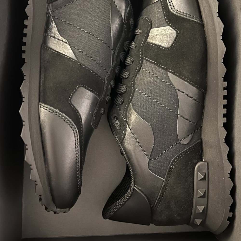 Valentino Garavani Camo Rockrunner Sneakers Black